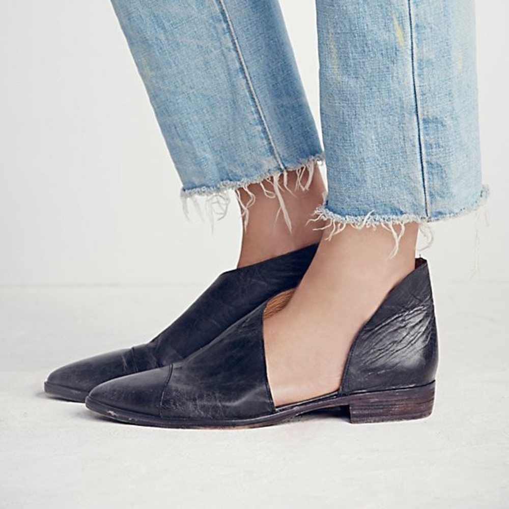 Free People // Royale // Pointy Toe Flat